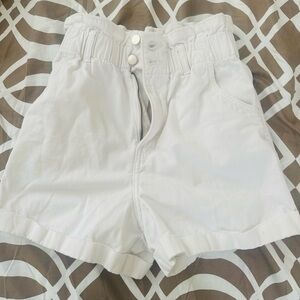 H&M white highwaisted shorts